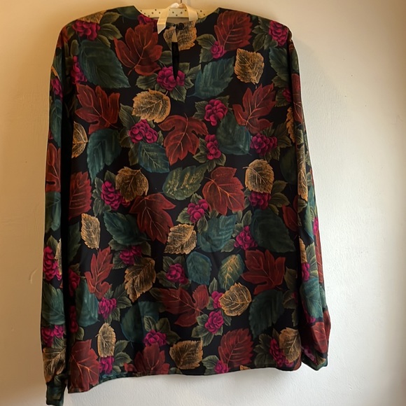 Vintage Herman Geist top. Leaf pattern. Shoulder pads. Size 8 - Picture 2 of 3